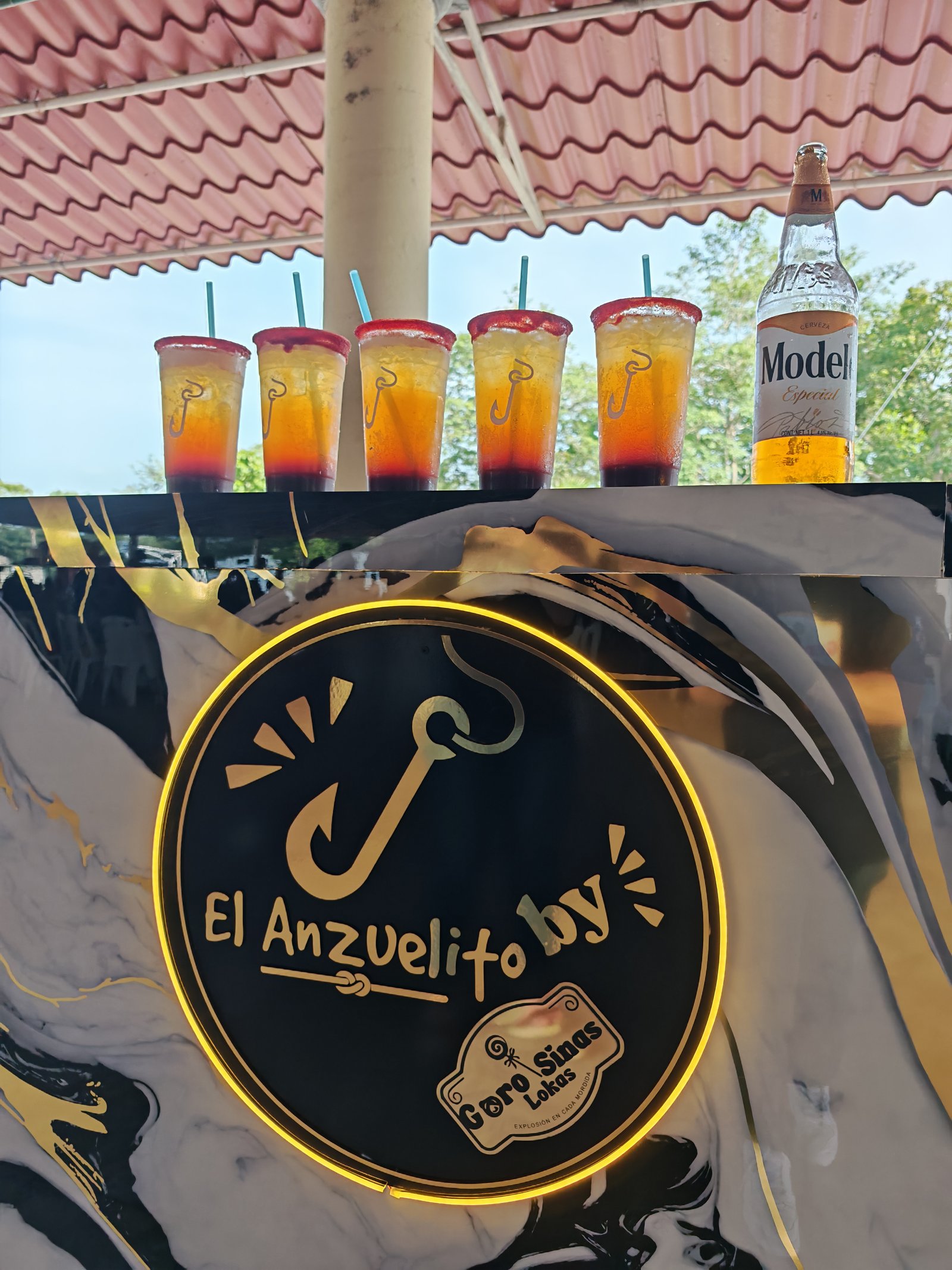 Micheladas Premium — El Anzuelito